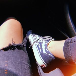 Meet your Posher, Estella